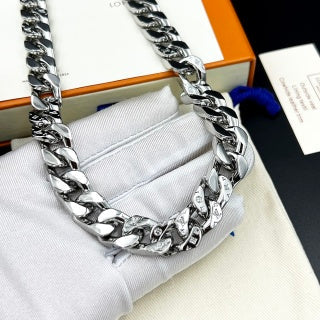 Louis Vuitton Monogram Bold Curb Chain Necklace