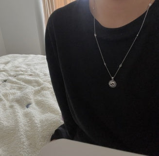 Gucci GG Floral Medallion Silver Pendant Chain Necklace