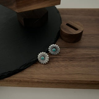 Gucci GG Floral Turquoise Accent Stud Earrings