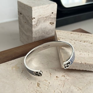 Gucci GG Enamel Stripe Open Cuff Silver Bracelet