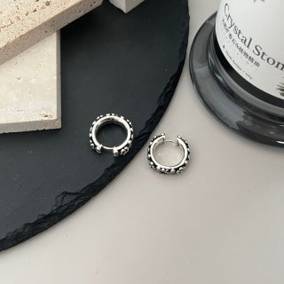 Gucci GG Vintage Engraved Hoop Stud Earrings