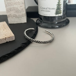 Gucci GG Vintage Engraved Open Cuff Silver Bracelet