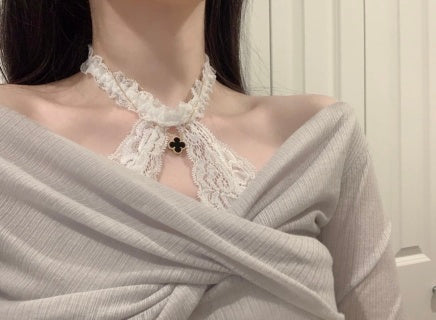 Van Cleef & Arpels Classic Gold Necklace with Black Onyx Four-Leaf Clover