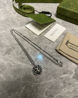Gucci Tiger Head Pendant Chain Necklace