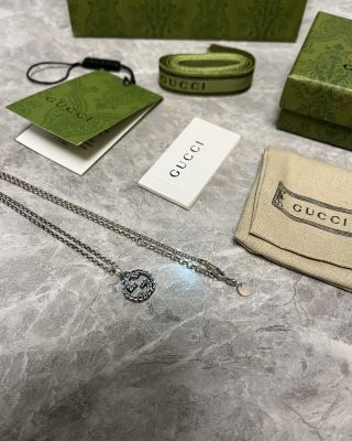 Gucci Interlocking G Double Circle Charm Necklace