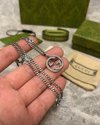 Gucci Interlocking G Round Charm Chain Necklace