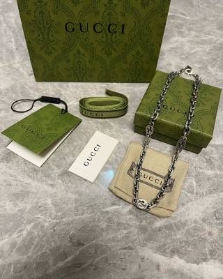 Gucci Double G Padlock Link Chain Necklace