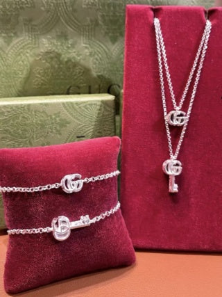 Gucci GG Crystal Logo Chain Bracelet
