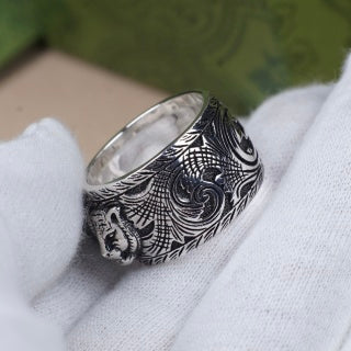 Gucci Engraved Malachite Statement Ring