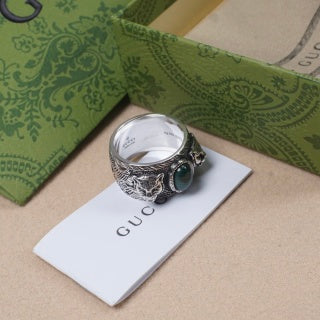 Gucci Engraved Malachite Statement Ring