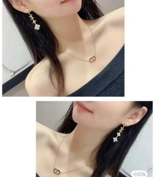 Louis Vuitton Blossom Star Drop Stud Earrings