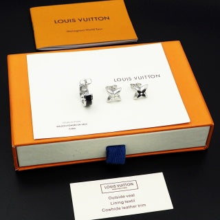Louis Vuitton Blossom Noir Flower Stud Earrings