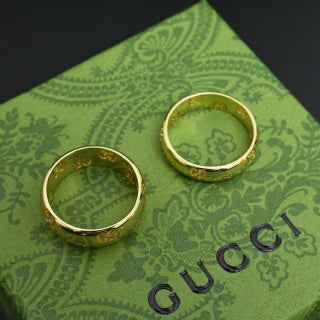 Gucci Interlocking G Engraved Wide Band Ring
