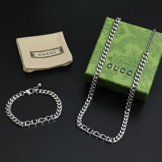 Gucci Signature Logo Silver Curb Chain Bracelet