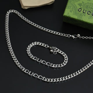 Gucci Signature Logo Silver Curb Chain Bracelet