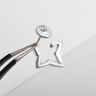 Louis Vuitton Star Outline Stud Earrings