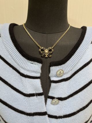 Chanel Crystal Bow Pendant Necklace – Elegant Luxury Fashion Jewelry