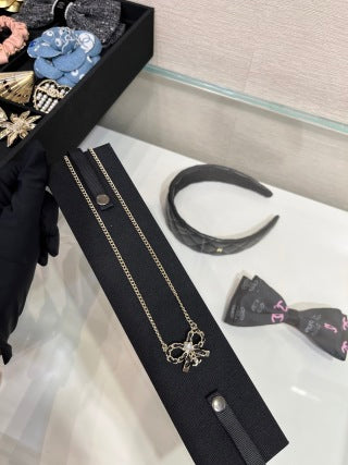 Chanel Crystal Bow Pendant Necklace – Elegant Luxury Fashion Jewelry