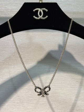 Chanel Crystal Bow Pendant Necklace – Elegant Luxury Fashion Jewelry