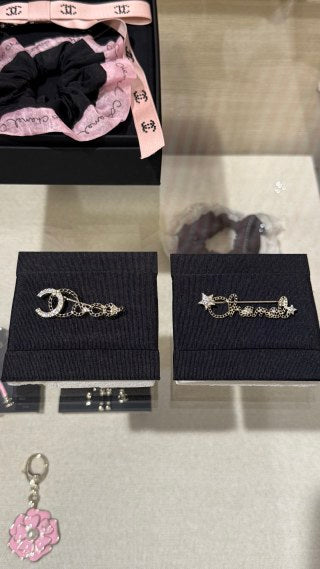 Chanel Openwork Chain Script Letter & Star Brooch with Full Pavé Diamonds