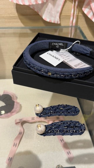 Chanel Navy Tweed Chain Headband – Elegant Luxury Fashion Accessory