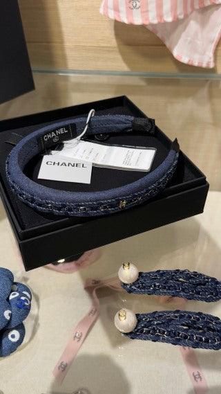 Chanel Navy Tweed Chain Headband – Elegant Luxury Fashion Accessory