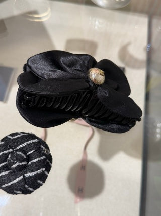 Chanel Black Satin Pearl Bow Hair Clip – Elegant Luxury Fashion Accessory