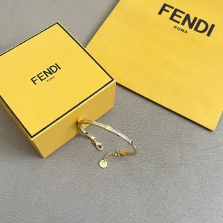 FENDI Crystal Edge Chain Bracelet