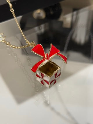 Chanel Red Bow Gift Box Pendant Necklace – Elegant Luxury Jewelry