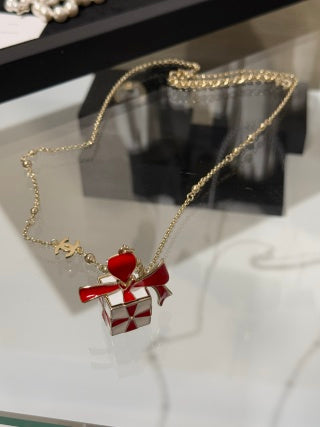 Chanel Red Bow Gift Box Pendant Necklace – Elegant Luxury Jewelry