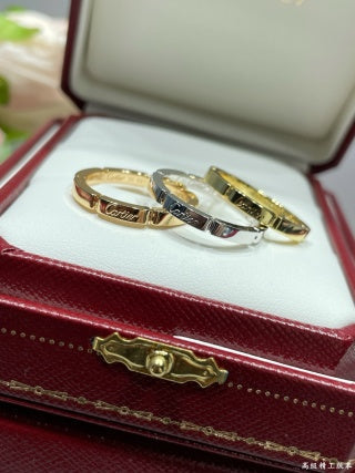 Cartier Panthère de Cartier ring in yellow gold with seven-segment design