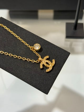 Chanel Quilted-Pattern Round Diamond Necklace