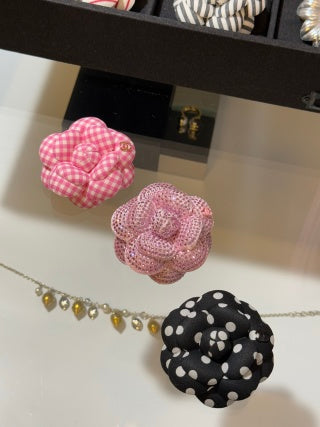 Chanel Camellia Pattern Flower Brooch – Elegant Luxury Fashion Accessory