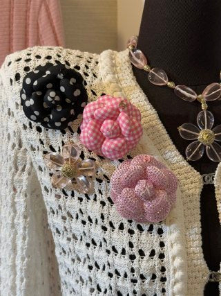 Chanel Camellia Pattern Flower Brooch – Elegant Luxury Fashion Accessory