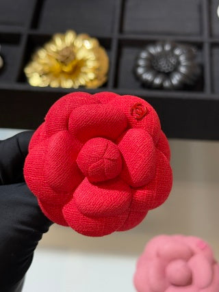 Chanel Camellia Flower Brooch – Elegant Luxury Fashion Accessory