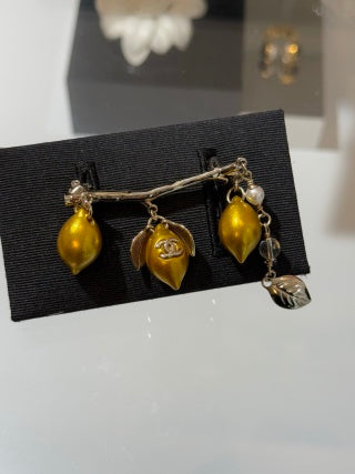 Chanel Vintage Fruit Charm Bracelet – Elegant Luxury Fashion Jewelry