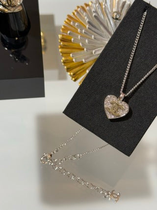 Chanel Crystal Heart CC Pendant Necklace – Elegant Luxury Jewelry