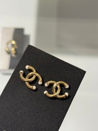 Chanel Gold CC Pearl Stud Earrings – Elegant Luxury Fashion Jewelry