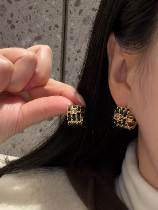 Chanel Black & Gold Chain Hoop Earrings – Elegant Luxury Fashion Jewelry