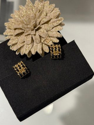 Chanel Black & Gold Chain Hoop Earrings – Elegant Luxury Fashion Jewelry