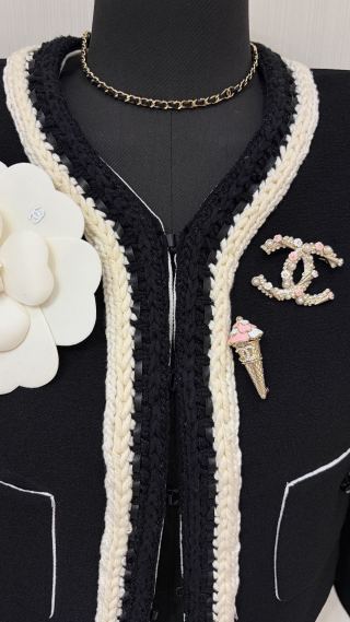 CHANEL Floral Garden CC Brooch