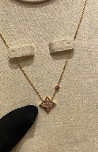 Louis Vuitton Blossom Star Pendant Necklace