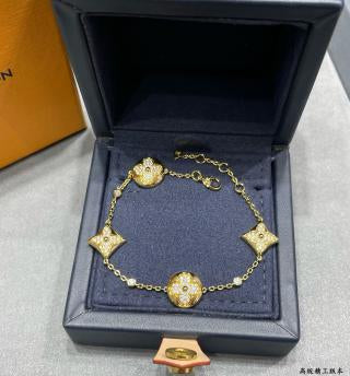 Louis Vuitton Blossom Charm Link Bracelet