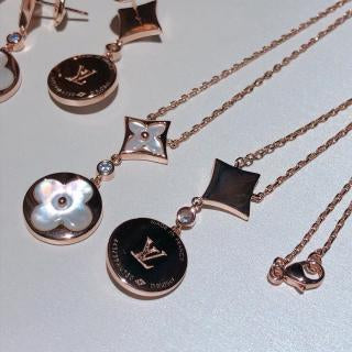 Louis Vuitton Blossom Flower Pendant Necklace