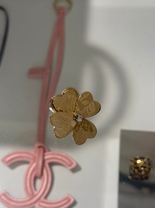 Chanel Gold Floral Crystal Ring – Elegant Luxury Fashion Jewelry