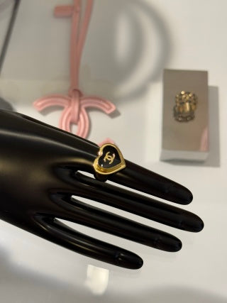 Chanel Black Enamel CC Statement Ring – Elegant Luxury Fashion Jewelry