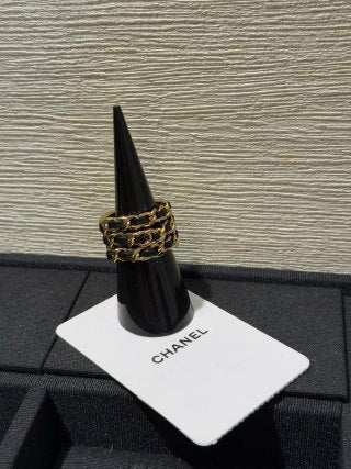 Chanel Gold Chain Statement Ring – Elegant Luxury Fashion Jewelry