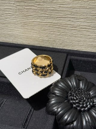 Chanel Gold Chain Statement Ring – Elegant Luxury Fashion Jewelry