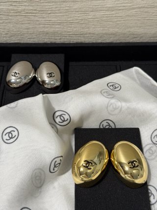 Chanel Oval CC Logo Stud Earrings – Elegant Luxury Fashion Jewelry
