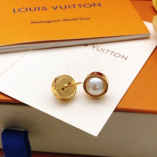 Louis Vuitton Pearl Halo Round Stud Earrings